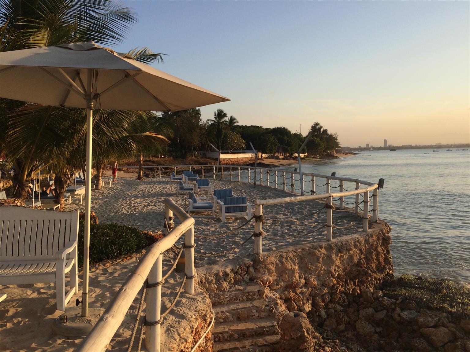 Coral Beach Hotel ダル・エス・サラーム エクステリア 写真