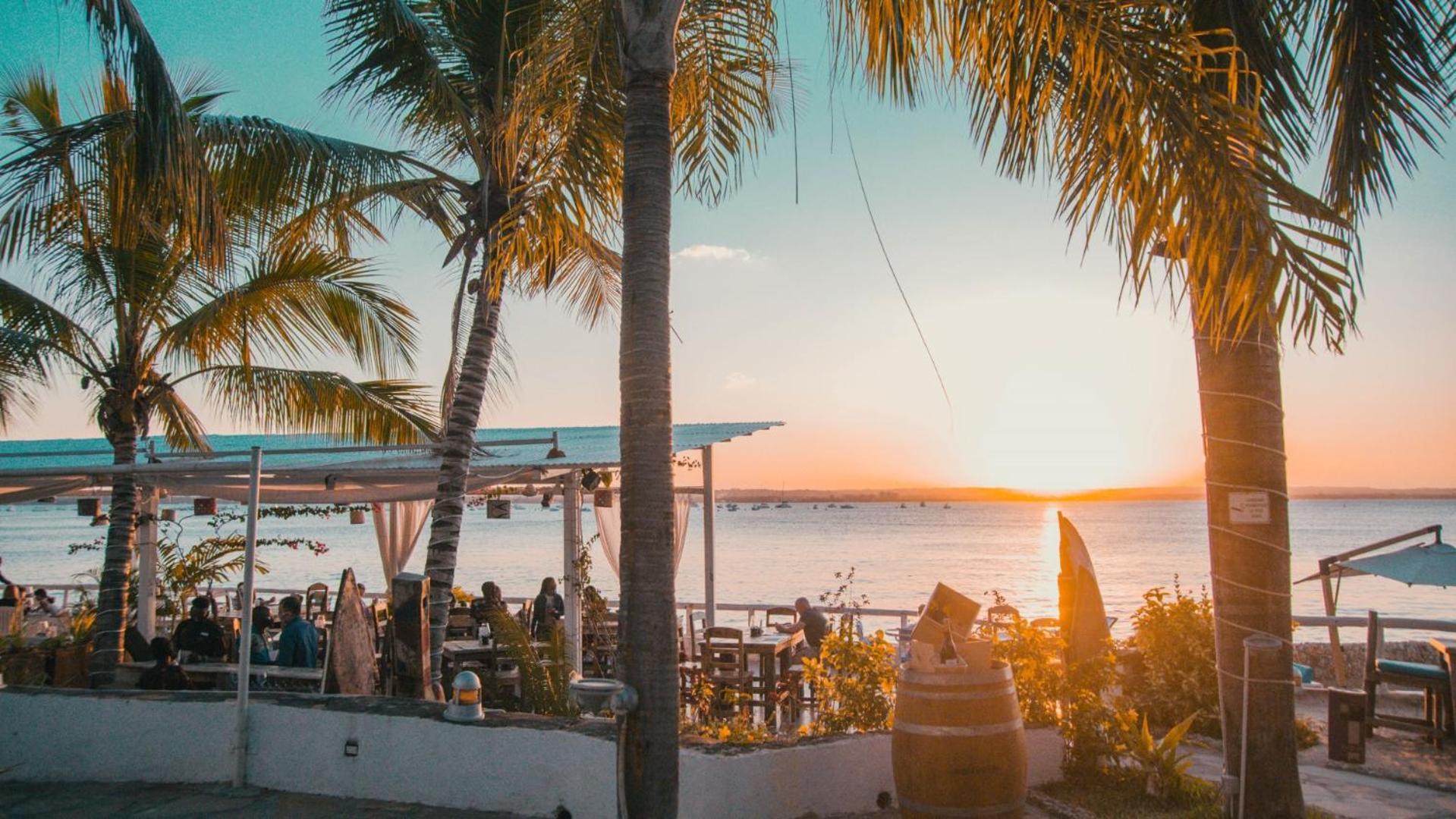 Coral Beach Hotel ダル・エス・サラーム エクステリア 写真